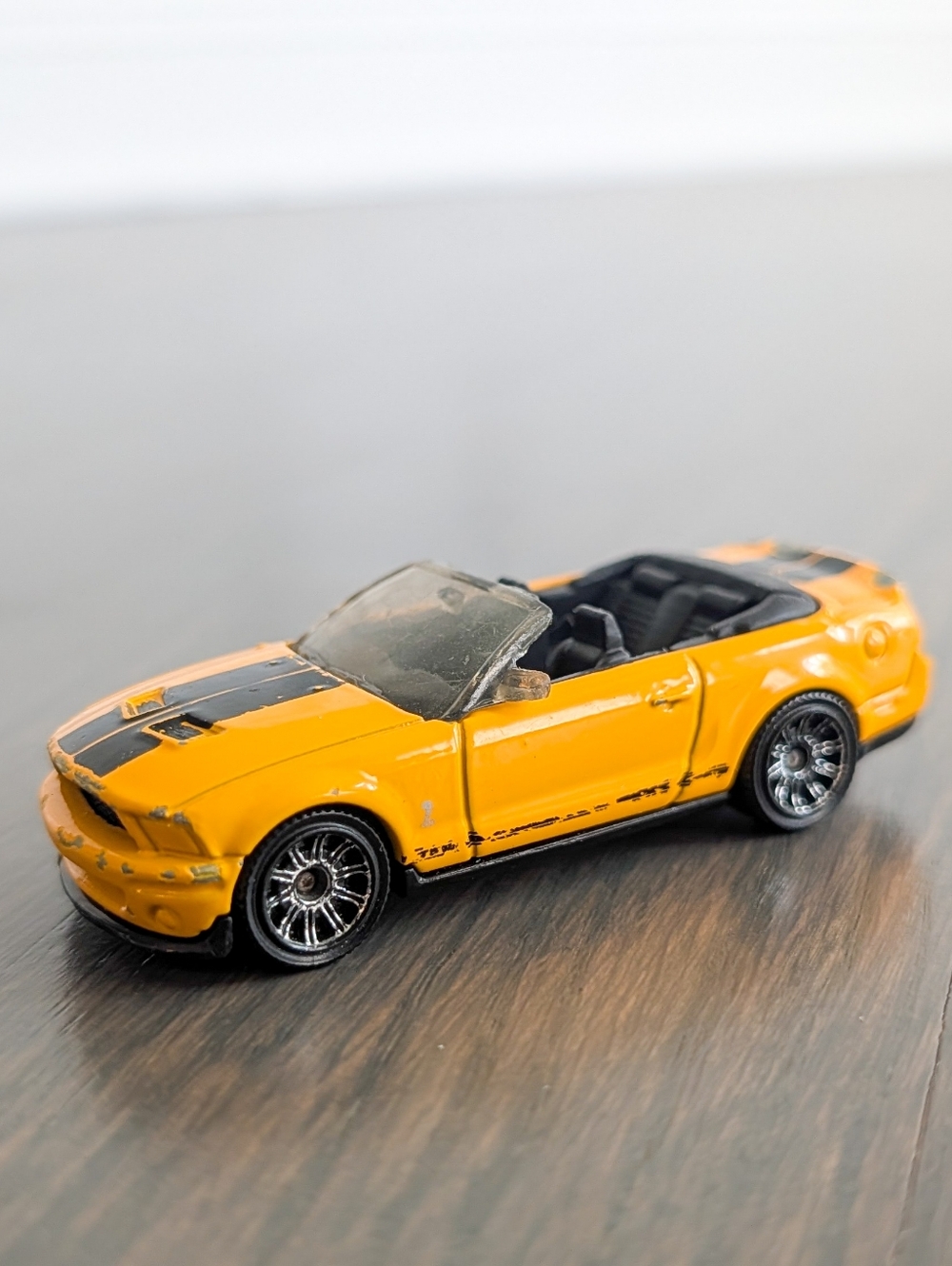 Matchbox 2007 Shelby GT500 Convertible - Yellow with Black Stripes
